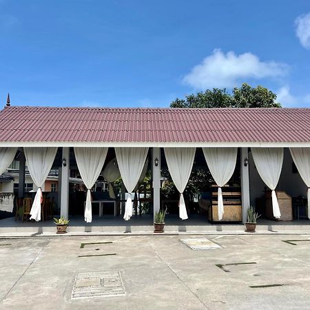 Lakse Inn Homestay Kampong Pengkalan Maras Exterior photo