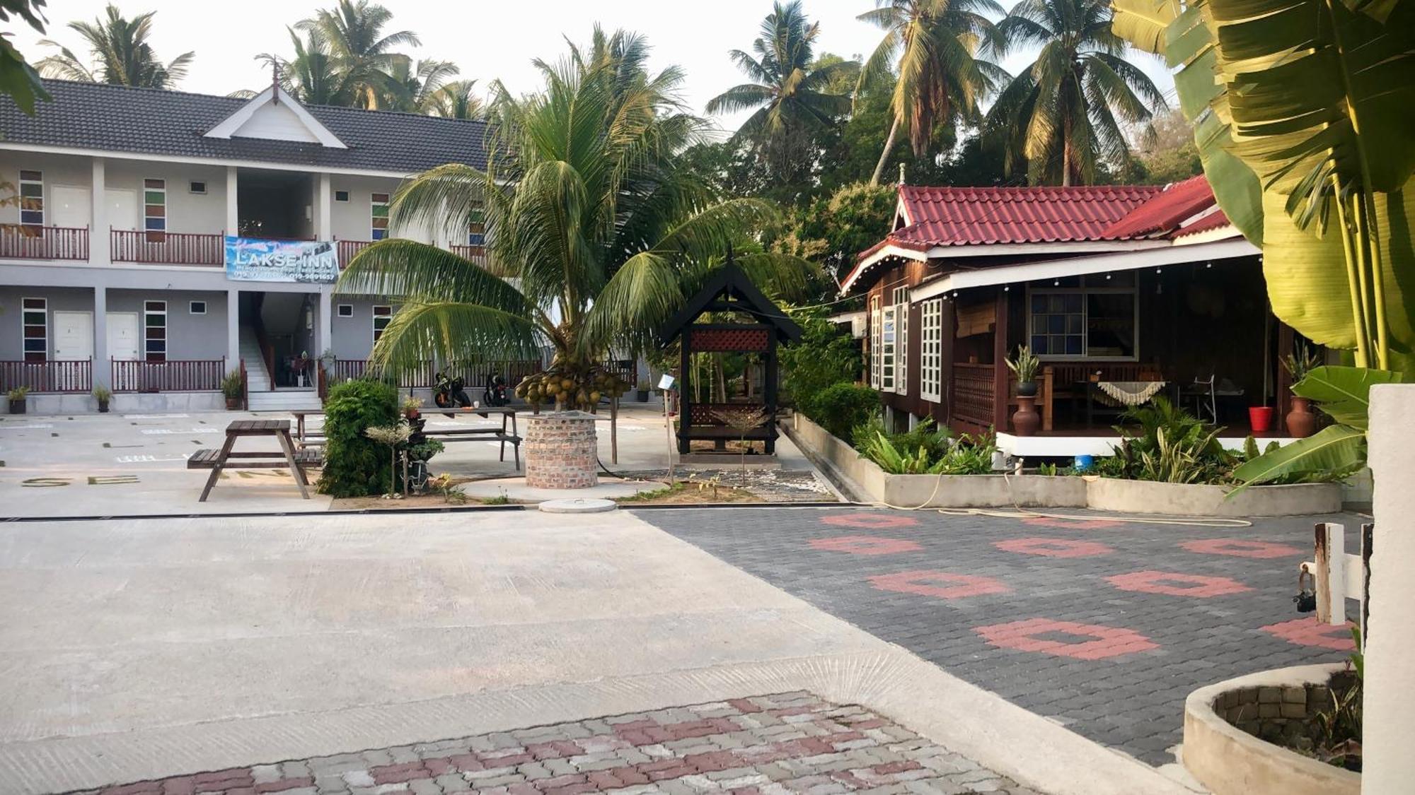 Lakse Inn Homestay Kampong Pengkalan Maras Exterior photo