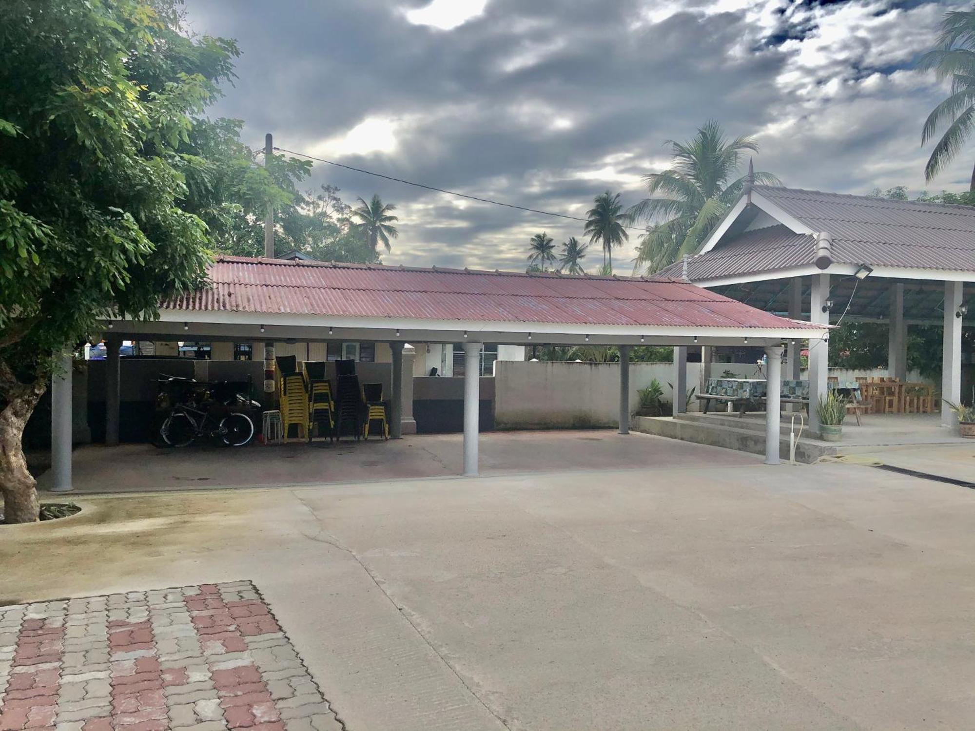 Lakse Inn Homestay Kampong Pengkalan Maras Exterior photo