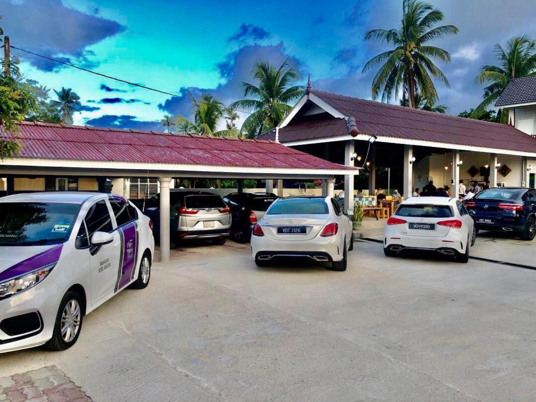 Lakse Inn Homestay Kampong Pengkalan Maras Exterior photo