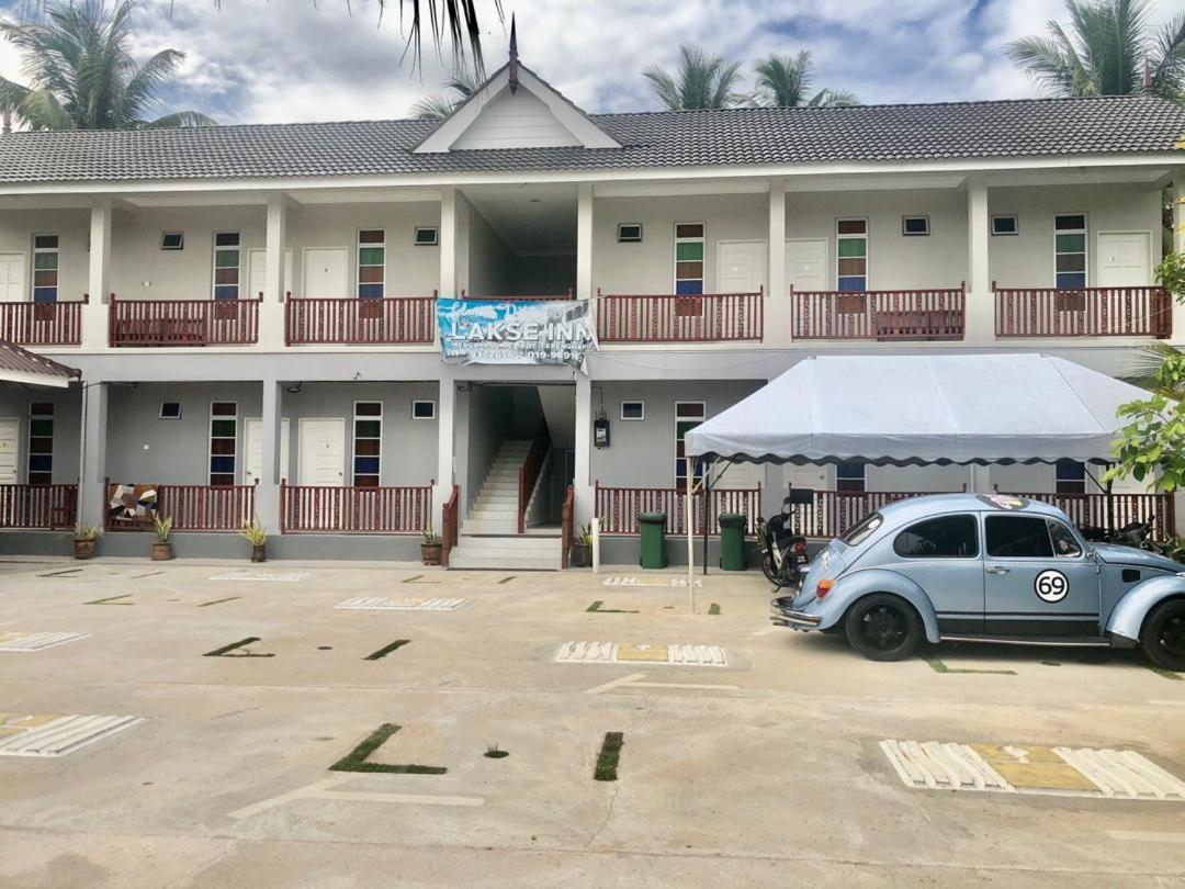 Lakse Inn Homestay Kampong Pengkalan Maras Exterior photo