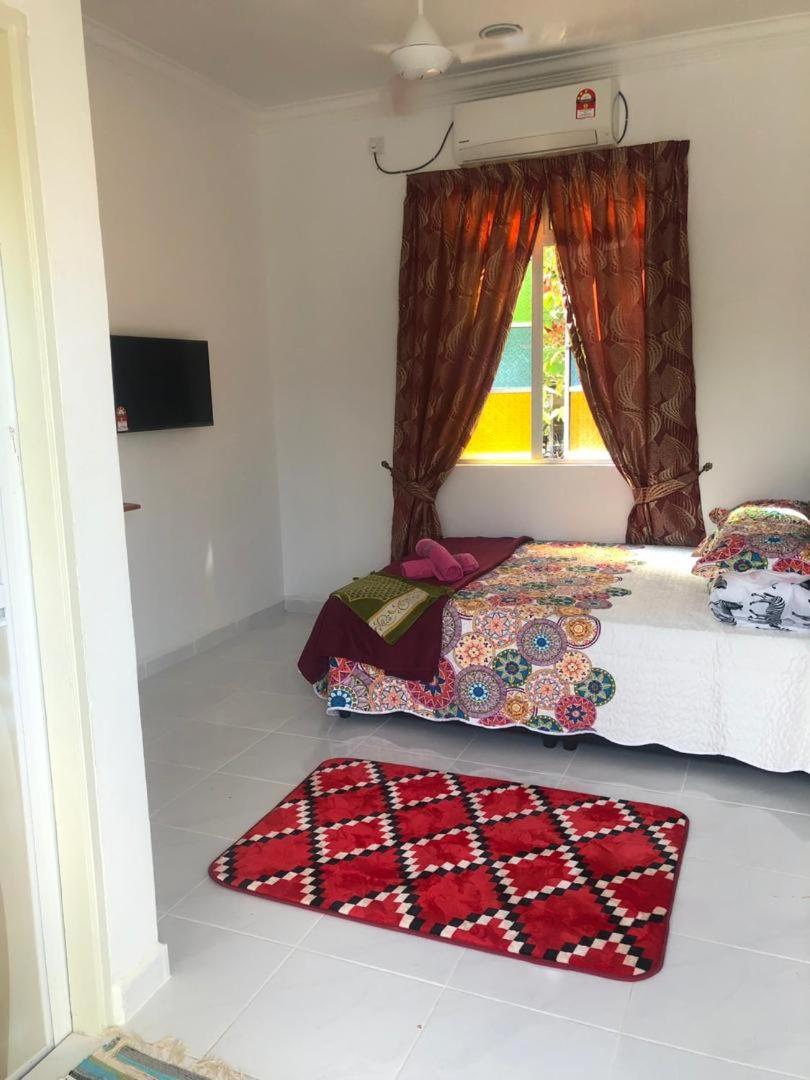 Lakse Inn Homestay Kampong Pengkalan Maras Exterior photo