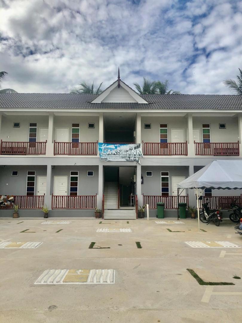 Lakse Inn Homestay Kampong Pengkalan Maras Exterior photo